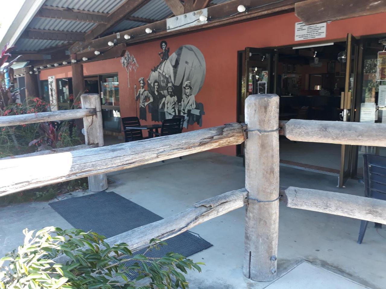 Speewah Country Tavern Zewnętrze zdjęcie